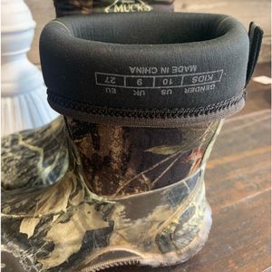 Muck boots kids/toddler size 10